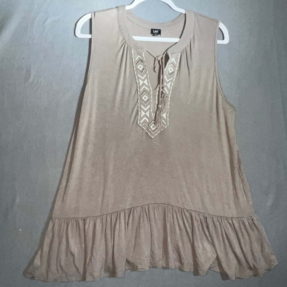Lee XL Tan Embroidered Boho Peasant Sleeveless Tunic Top Tassel Peplum EKS70090